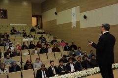 NÖHÜ’de vakıf kültüründe kadınların rolü konuşuldu
