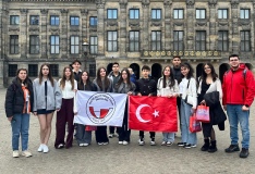 ODTÜ Geliştirme Vakfı Niğde Okulları öğrencileri Avrupa kampında