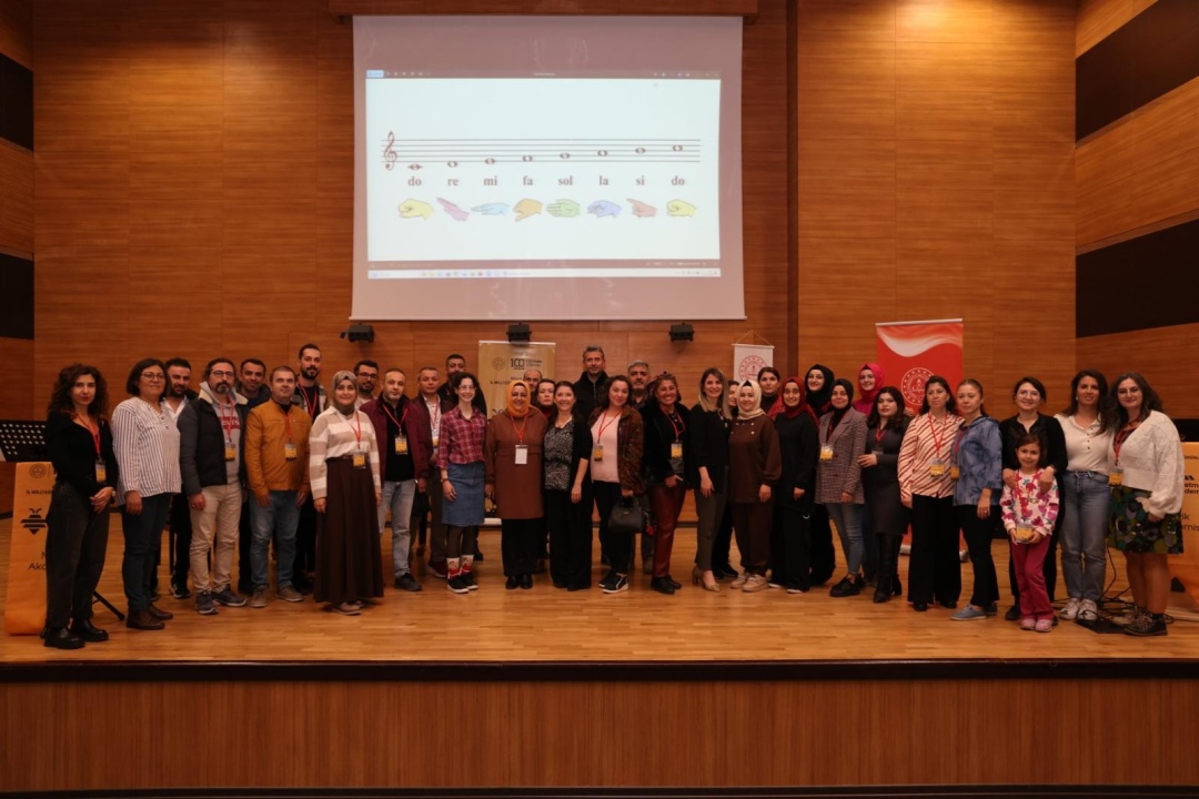 Öğretmen Akademileri Kapsamında Fonomimi ile Nota Öğretimi Eğitimi Düzenlendi