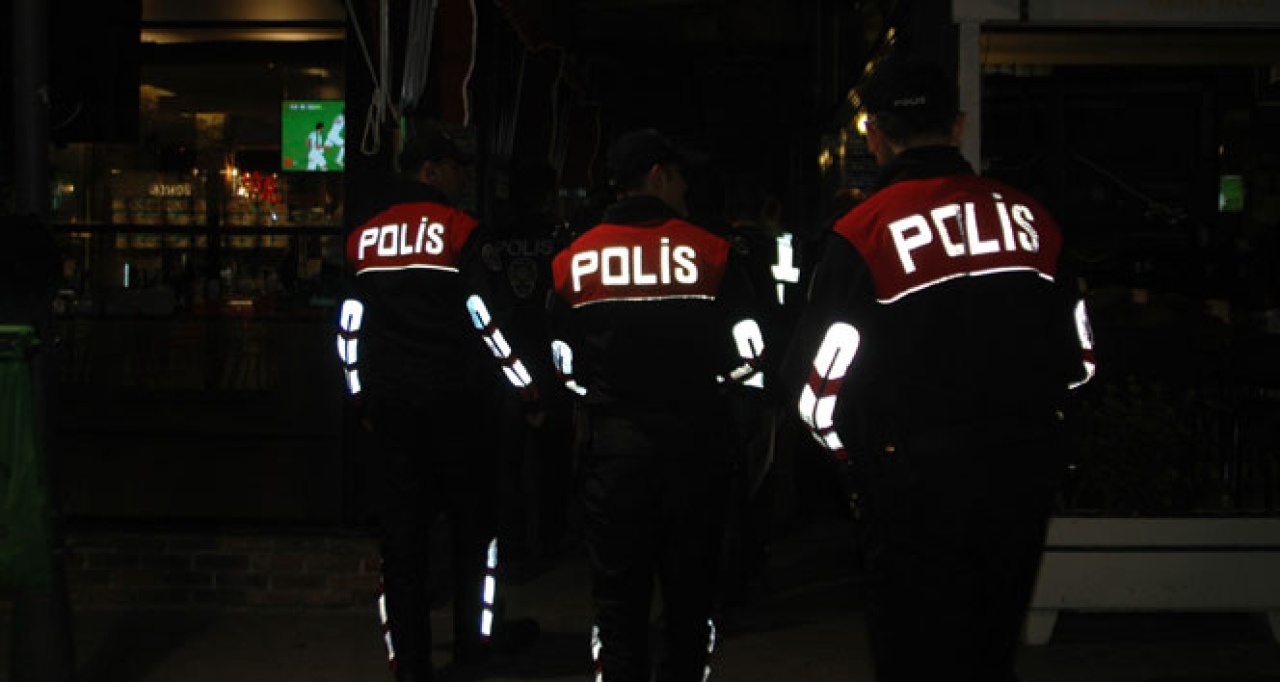  Okulda bıçaklı saldırı: 2 öğretmen yaralandı   