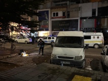 Önce zorbaladı sonra bıçakladı