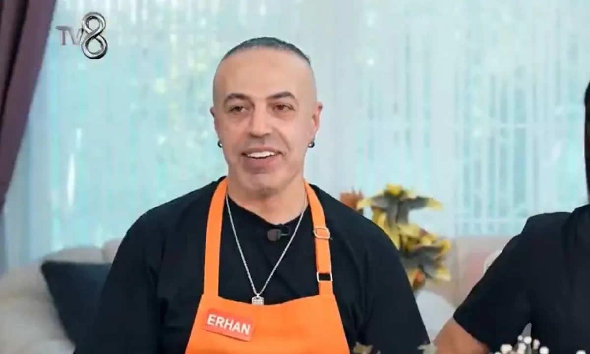 Onu gören şaştı kaldı: Yemekteyiz Erhan daha önce Müge Anlı'ya mı katıldı?