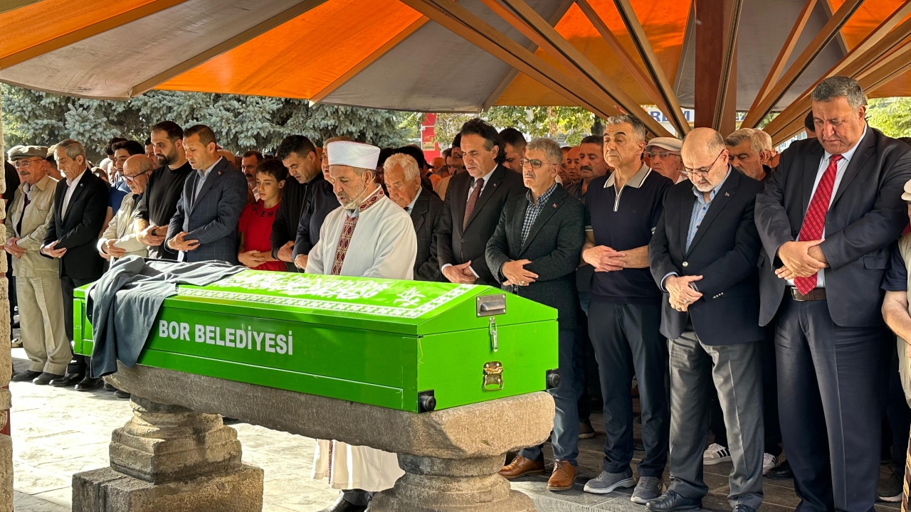 Osman Çetin son yolculuğuna uğurlandı