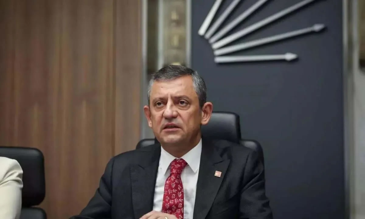 Özgür Özel'e yumruk atan kimdiir ve aslen nereli? Kürt mü?