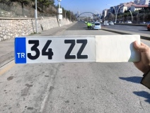 Plakayı basanda ceza yiyecek!