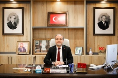 Rektör Uslu'dan YKS adaylarına çağrı
