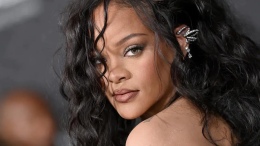 Rihanna öldü mü, yaşıyor mu? Beverly Hills'teki malikanesinde silah sesleri!