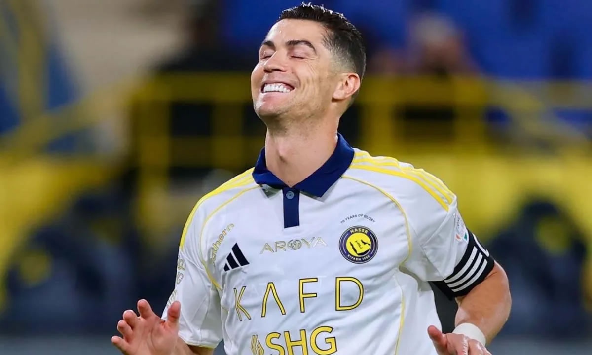 Ronaldo'ya ne oldu? C. Ronado'nun bacağı mı koptu?