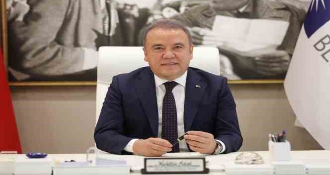 Rüşvet Soruşturmasında Antalya Büyükşehir Belediye Başkanı Muhittin Böcek Tutuklandı