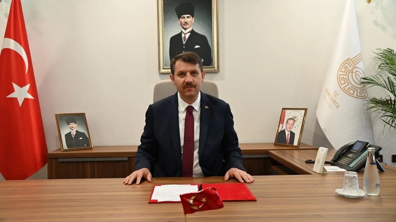 Salih Ayhan kimdir ve aslen nereli?