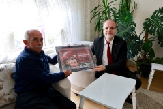 Şehit Burak Özkan’ın Hatıra Fotoğrafı Ailesine Teslim Edildi