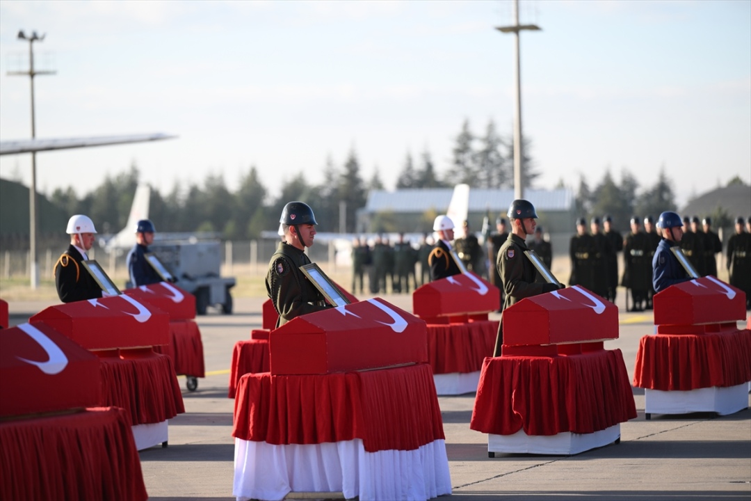 Şehit olan askerler için Ankara’da tören düzenlendi
