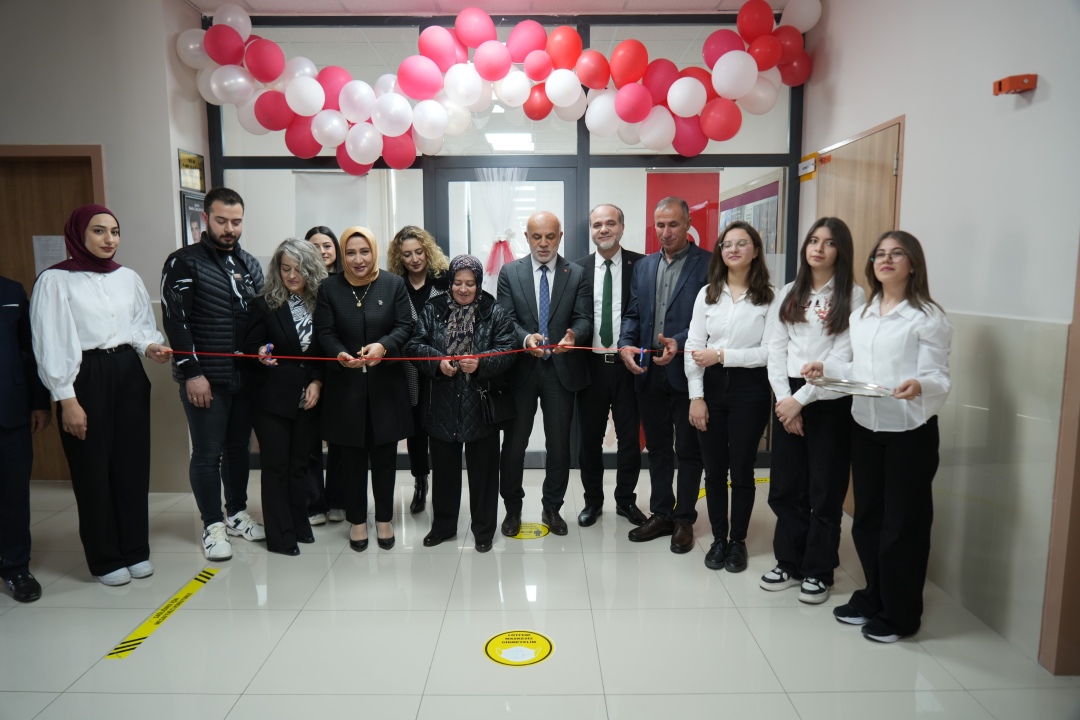 Şehit Yusuf Bozkurt ve Şehit Halit Ergüven’in İsimleri Şehit Yakup Avşar Anadolu Lisesi’nde Yaşatılıyor