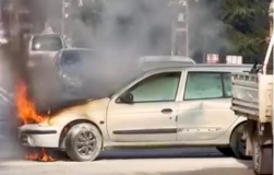 Seyir Halindeki Otomobil Alev Aldı