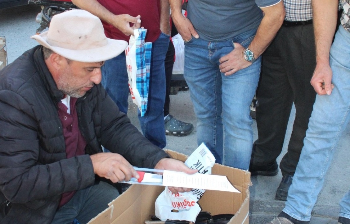 Sokakta Satılan Bıçaklar Tehlike Saçıyor