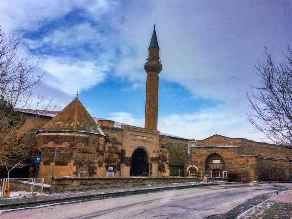 Tarihi Sungurbey Camii ibadete açılıyor