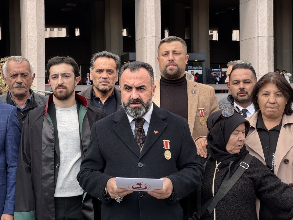 TBMM'de terör örgütü elebaşı Öcalan lehine slogan atılmasına ilişkin suç duyurusu