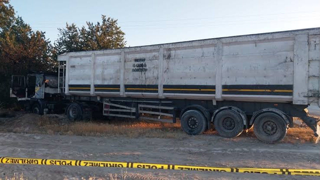 Tır’da ölü olarak bulunmuştu! Altından vahşet çıktı