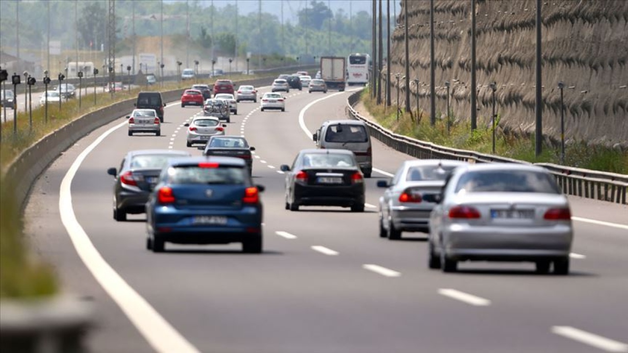 Trafik Sigortasında Yeni Dönem Başlıyor: Araç Devir İşlemlerinde 15 Günlük Süre Kalkıyor