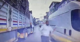 Trafikte bıçaklı dehşet!