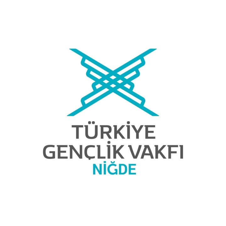 TÜGVA Niğde’den Liselilere Tuval Boyama Etkinliği