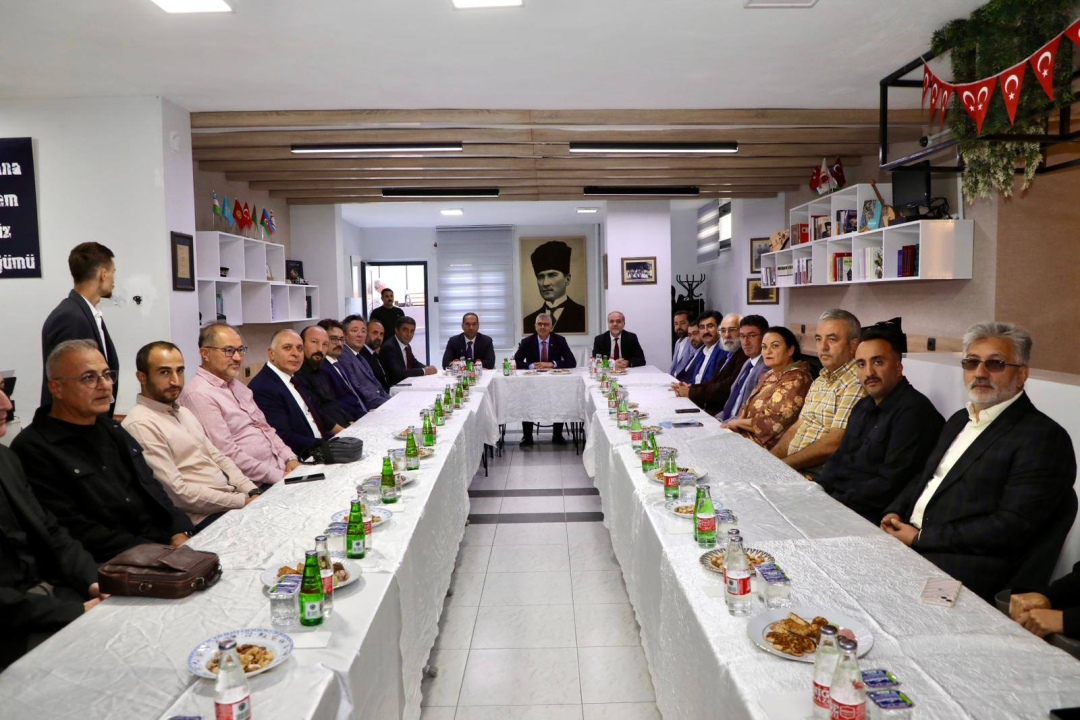 Turaneli Derneği, yapay zeka projesini tanıttı 