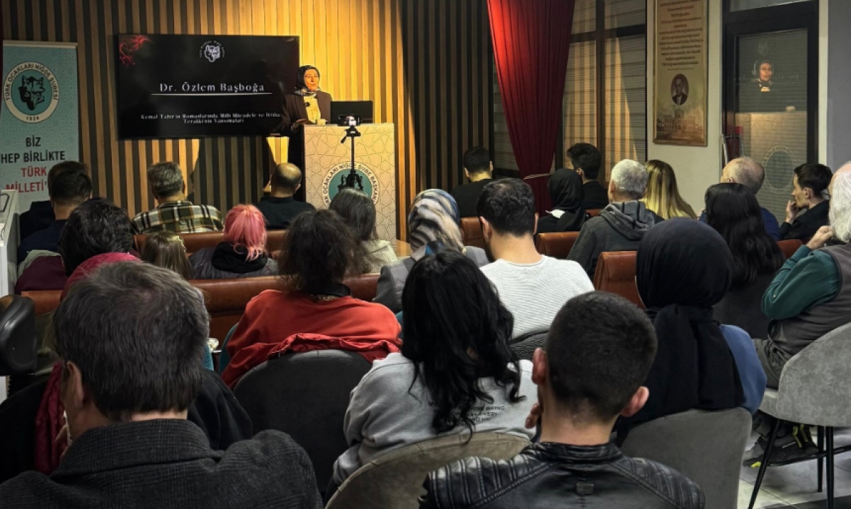 Türk Ocakları Niğde Şubesi’nde haftalık sohbet düzenlendi