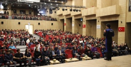 Türkiye'nin 2. Astronotu Tuva Cihangir Atasever, Niğde'de Öğrencilerle Buluştu