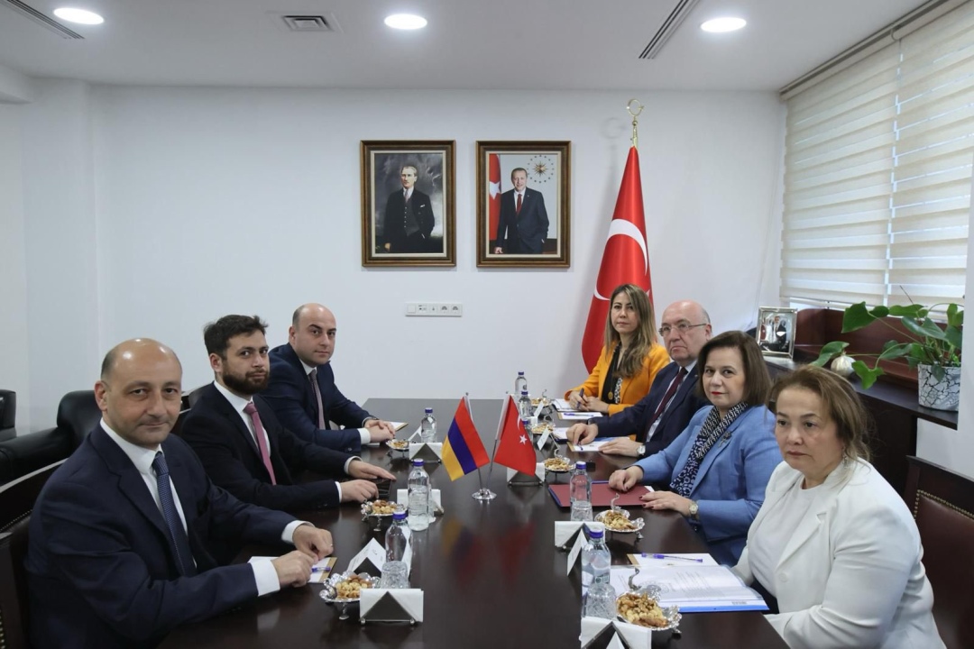 Türkiye-Ermenistan Dışişleri Bakan Yardımcıları Ankara'da Görüştü
