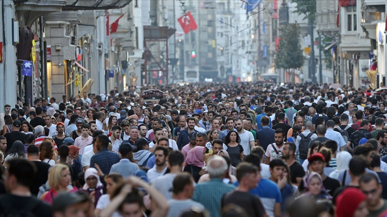 Türkiye Nüfusu Hızla Yaşlanıyor!