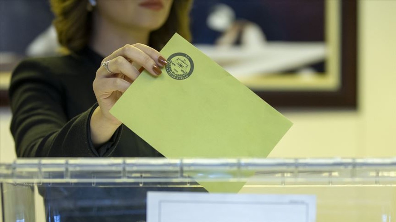 Türkiye Siyasi Durum Araştırması: Halkın Yüzde 53,3'ü Erken Seçim İstiyor