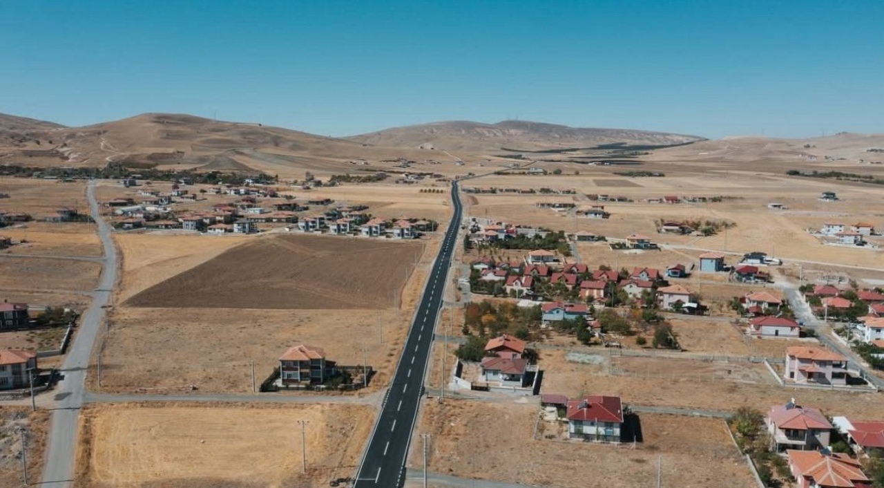 Ulukışla’da Yol Konforu Artıyor: Cezaevi 5. Sokak’ta Asfalt Çalışmaları Tamamlandı