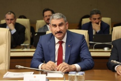Uzkurt dört yeni projeyi duyurdu