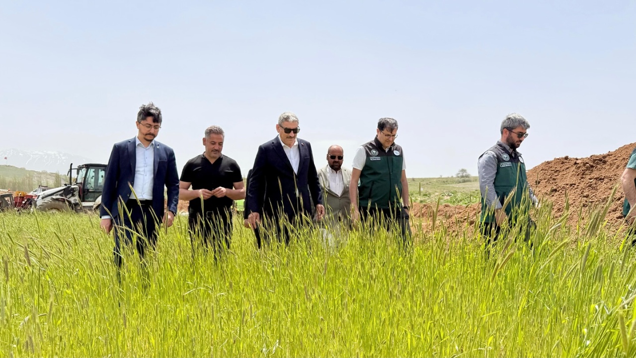 Uzkurt Elmalı Göleti’nde İncelemelerde Bulundu
