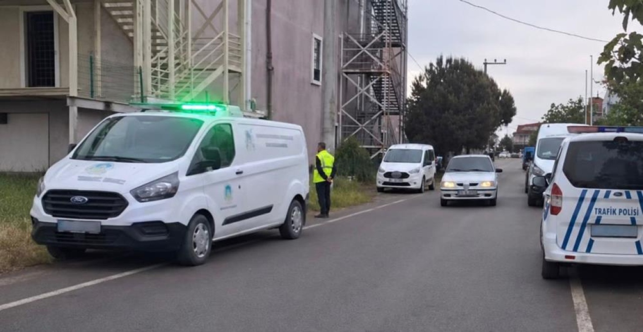 Vahşet! Önce eşinin sonra kendi boğazını kesti