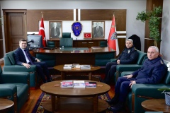 Vali Akmeşe’den Emniyet Müdürü Yılmaz Delen’e ziyaret