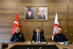 Vali Akmeşe, Yerlikaya başkanlığındaki güvenlik toplantısına katıldı