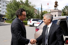 Vali Cahit Çelik’ten Kaymakam Görgülüarslan’a ziyaret