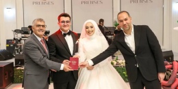 Vali Cahit Çelik ve Başkan Emrah Özdemir, nikâh şahitliği yaptı