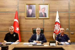 Vali Çelik, asayiş ve güvenlik toplantısına katıldı