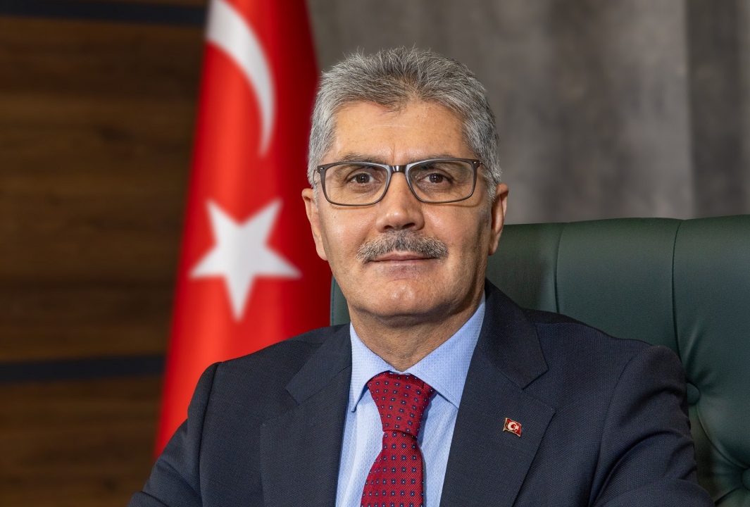 Vali Çelik: Saygı, rahmet ve minnetle anıyoruz