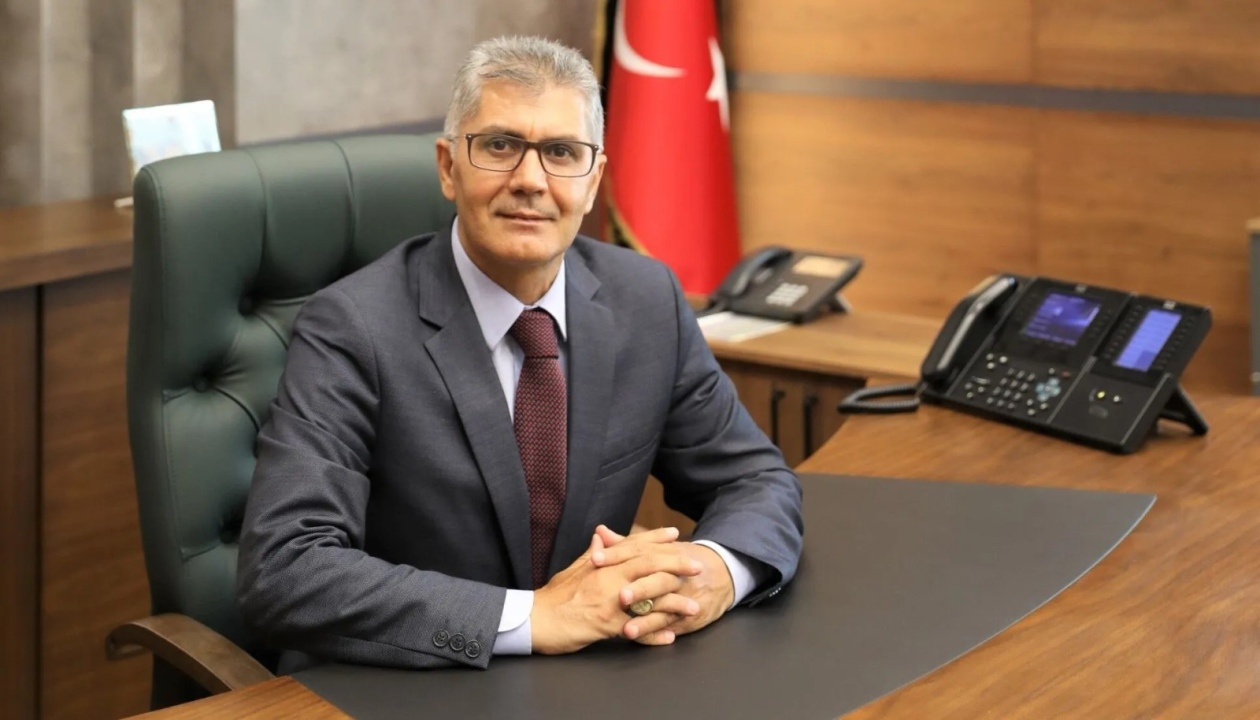 Vali Çelik’ten Niğde Anadolu Haber’e 22. yıl tebriği