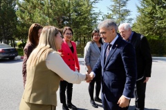 Vali Çelik’ten ODTÜ Geliştirme Vakfı Niğde Özel Okullarına Ziyaret