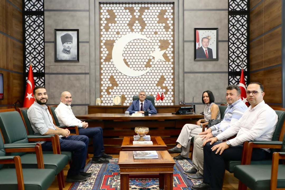 Vali Çelik, Yatırımcıları Ağırladı