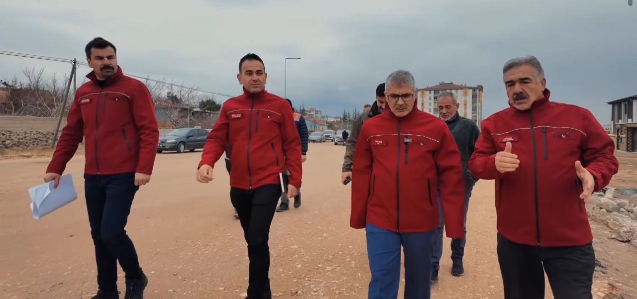 Vali Çelik, Yeşilburç–Niğde Yol Çalışmalarını Yerinde İnceledi