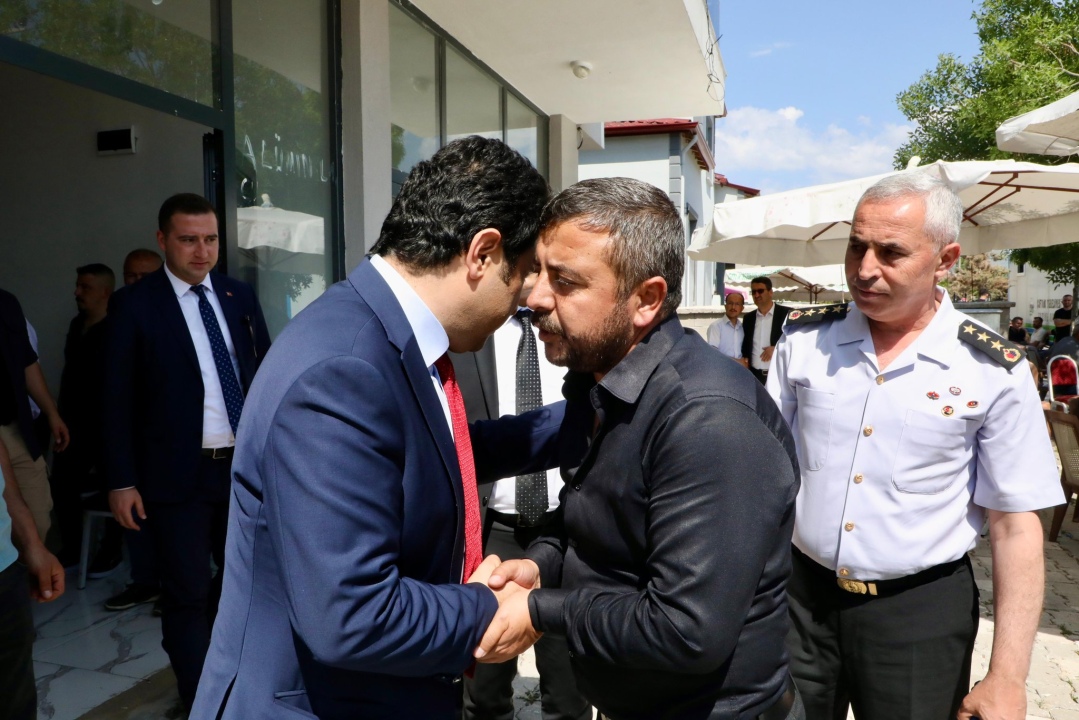 Vali Vekili Ahmet Arık’tan Çakıl ailesine taziye ziyareti