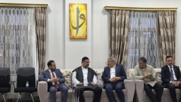 Vekil Uzkurt'tan Ahmed Kuddusi Vakfı'na taziye ziyareti