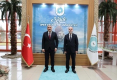 Vekil Uzkurt’tan Rektör Uslu’ya Hayırlı Olsun Ziyareti