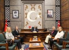 Yardım Sevenler Derneği Niğde Şubesi’nden Vali Cahit Çelik’e ziyaret