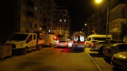 Yaşlı Kadın Yarı Çıplak Halde Hayatını Kaybetti